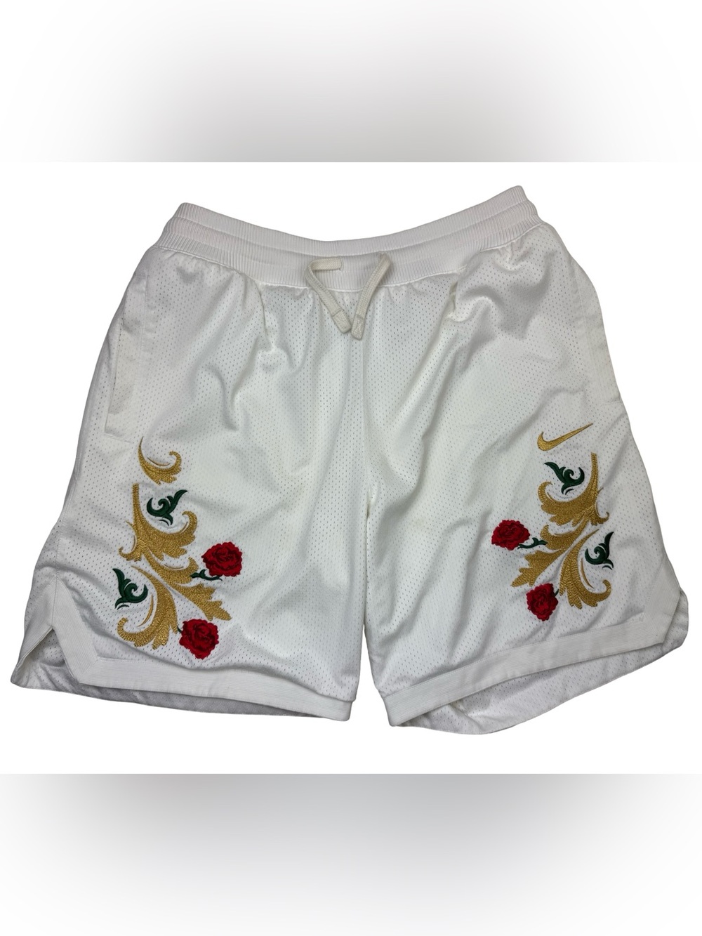 Nike LeBron x Kith White Shorts Men’s Size XL Basketball Rare Embroidered Clean